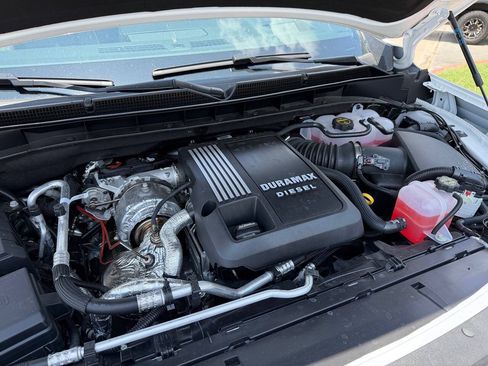 Used 2026 GMC Yukon Denali Ultimate w/ LPO, Floor Liner Package AWD/4WD image 26