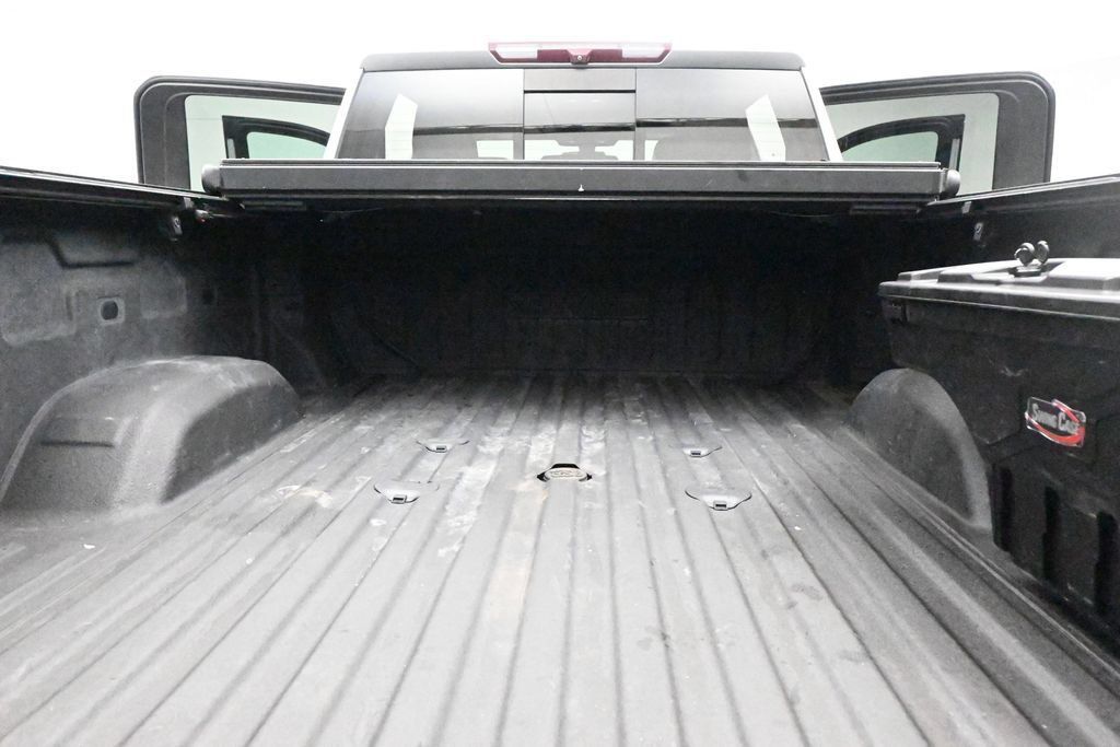 Used 2020 GMC Sierra 3500 SLT w/ SLT Convenience Package AWD/4WD image 29