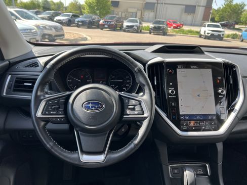 Used 2023 Subaru Ascent Limited w/ Technology Package AWD/4WD image 2