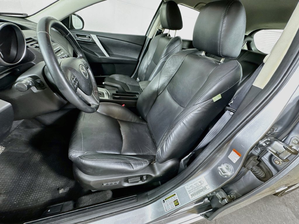 Used 2010 MAZDA MAZDA3 s Grand Touring FWD image 23