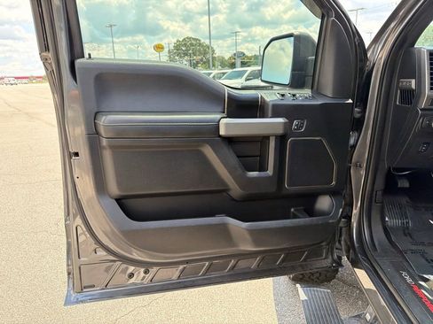 Used 2018 Ford F150 Raptor w/ Equipment Group 802A Luxury AWD/4WD image 14