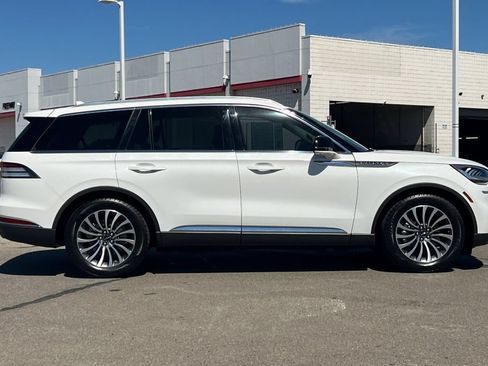 Used 2020 Lincoln Aviator Reserve RWD image 3