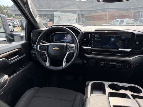 Used 2025 Chevrolet Silverado 2500 LT w/ Convenience Package AWD/4WD image 21