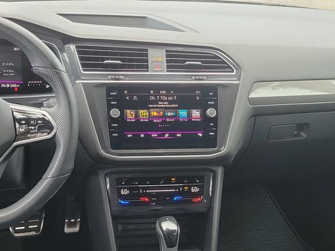 Certified 2023 Volkswagen Tiguan SE R-Line FWD image 22