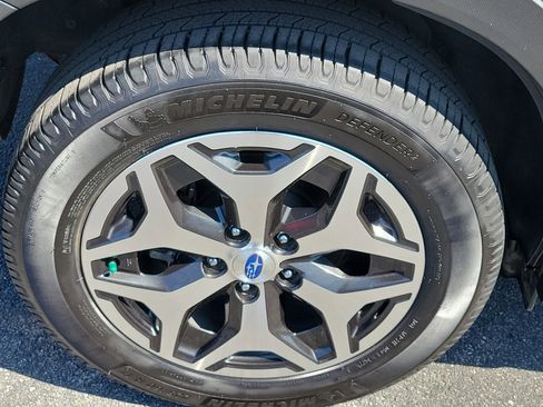 Used 2019 Subaru Forester Premium image 10