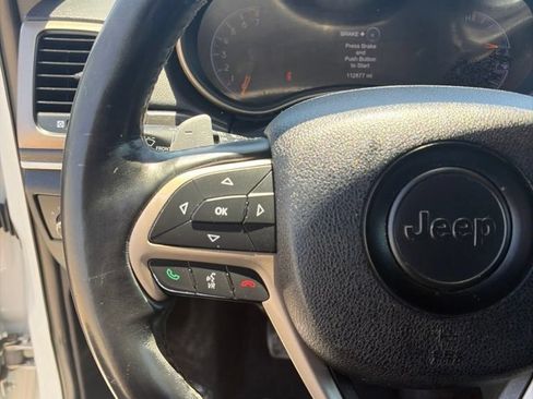 Used 2016 Jeep Grand Cherokee Limited w/ Luxury Group II AWD/4WD image 24
