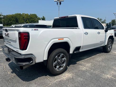 Used 2025 GMC Sierra 2500 SLT w/ SLT Premium Package AWD/4WD image 3