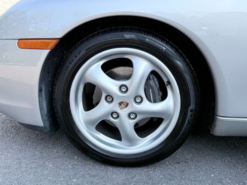 Used 2000 Porsche Boxster RWD image 38