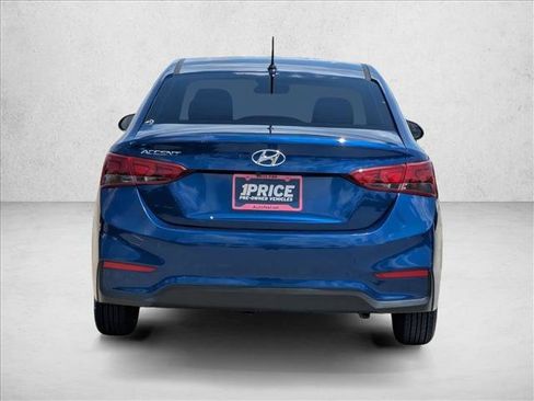 Used 2022 Hyundai Accent SE FWD image 6