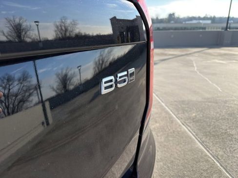 Certified 2025 Volvo XC90 B5 Plus image 40