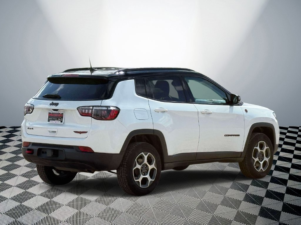 Used 2022 Jeep Compass Trailhawk w/ Trailhawk Convenience Group AWD/4WD image 6
