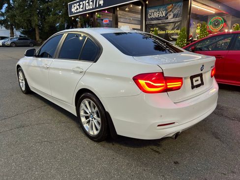 Used 2017 BMW 320i Sedan image 3