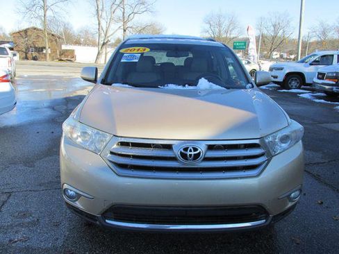Used 2013 Toyota Highlander 4WD image 3