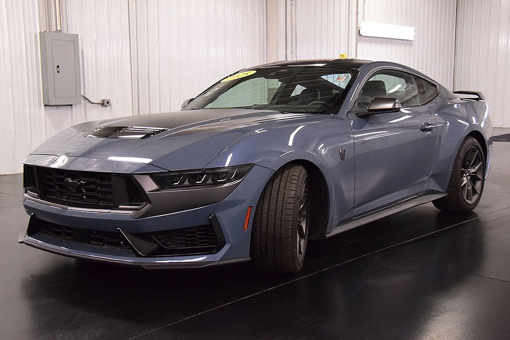 Used 2025 Ford Mustang Dark Horse RWD image 3