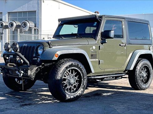 Used 2015 Jeep Wrangler Sport AWD/4WD image 7