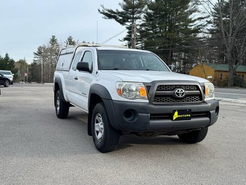 Used 2011 Toyota Tacoma 4x4 Access Cab V6 image 5