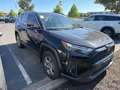 Used 2025 Toyota RAV4 XLE w/ Convenience Package AWD/4WD image 1