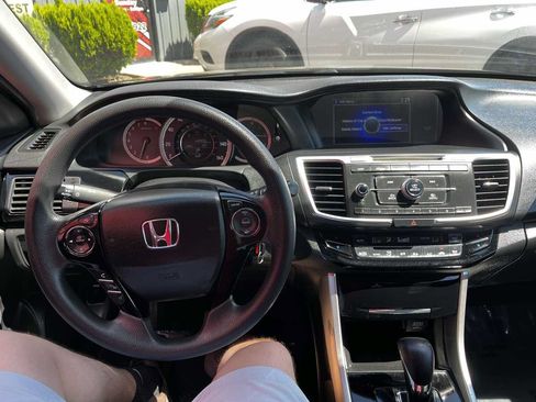 Used 2016 Honda Accord LX image 8