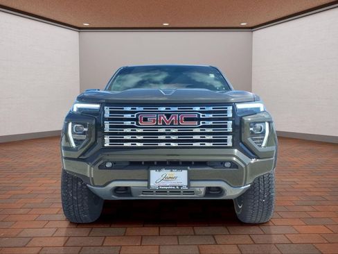 Used 2024 GMC Canyon Denali AWD/4WD image 2