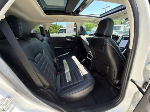 Used 2024 Ford Edge SEL w/ Convenience Package AWD/4WD image 10