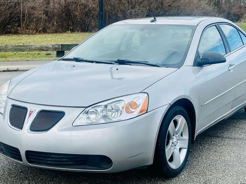 Used 2008 Pontiac G6 Sedan w/ Sun And Sound Package image 1