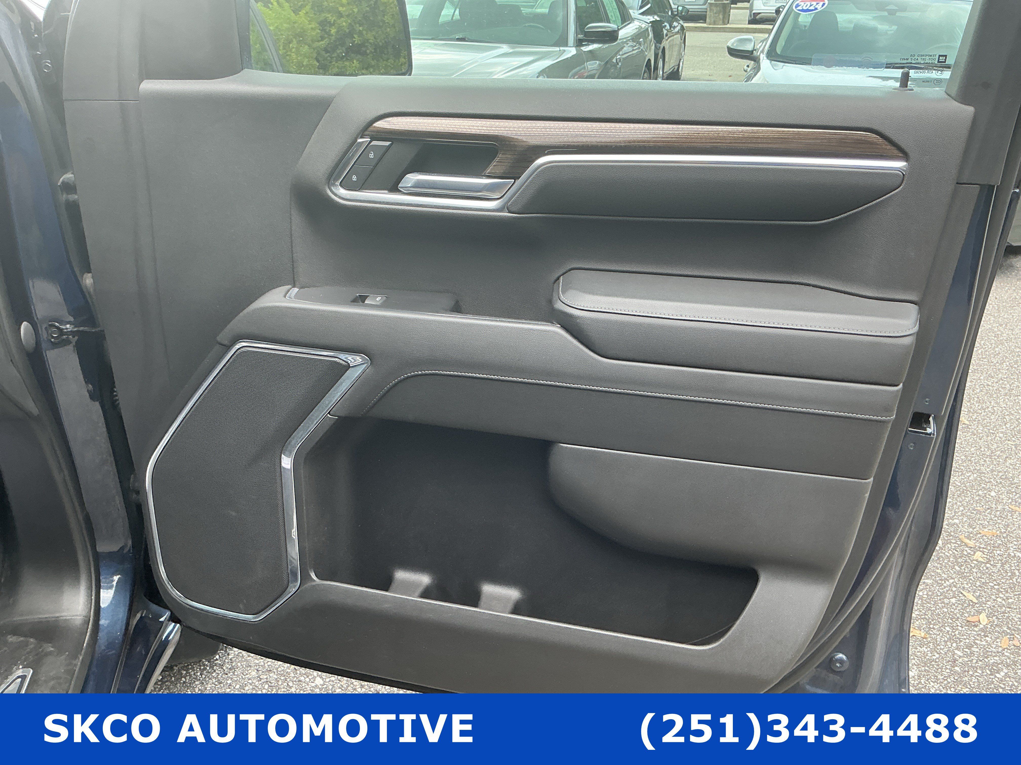 Used 2023 Chevrolet Silverado 1500 LT AWD/4WD image 12