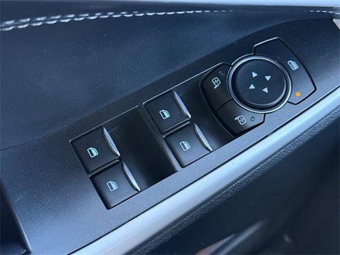 Certified 2022 Ford Explorer XLT w/ Equipment Group 202A image 23