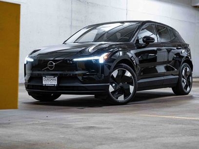 New 2025 Volvo EX30 Plus w/ Protection Package Premier