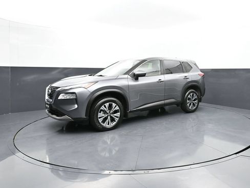 Certified 2023 Nissan Rogue SV AWD/4WD image 6