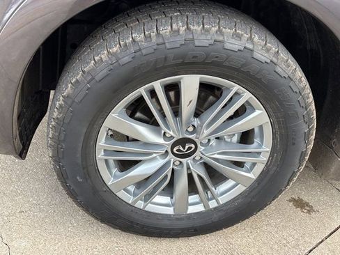 Used 2024 INFINITI QX80 Luxe image 16