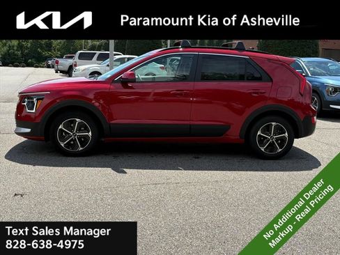 New 2026 Kia Niro LX FWD image 3