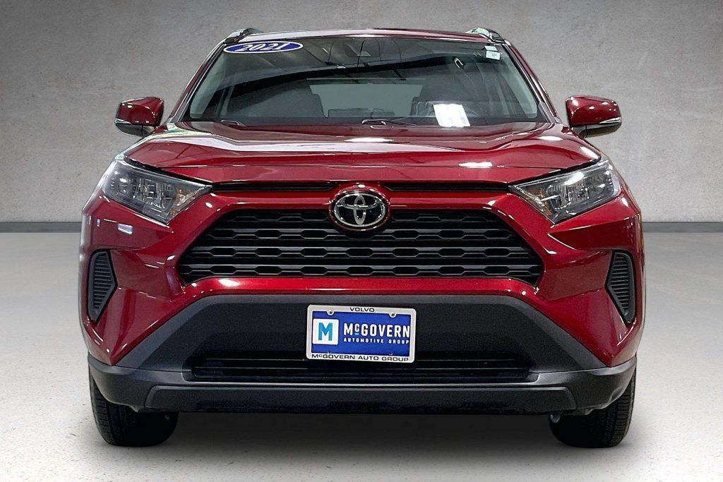 Used 2021 Toyota RAV4 LE w/ Carpet Mat Package (TMS) AWD/4WD image 2
