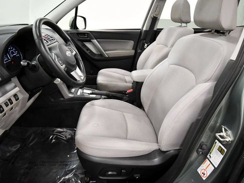Used 2018 Subaru Forester 2.5i Premium AWD/4WD image 11
