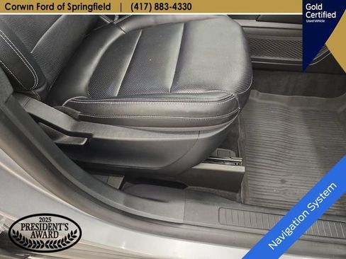 Certified 2022 Ford Escape SEL w/ Technology Package FWD image 11