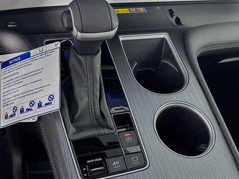 New 2026 Toyota Sienna XLE image 21