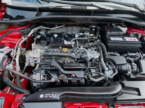 Used 2024 Toyota Corolla Cross XLE image 30