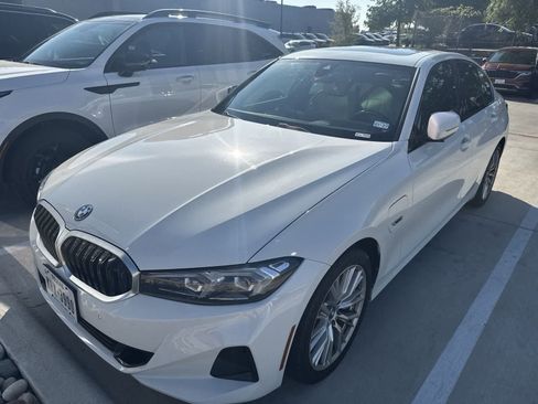 Used 2023 BMW 330e RWD image 6
