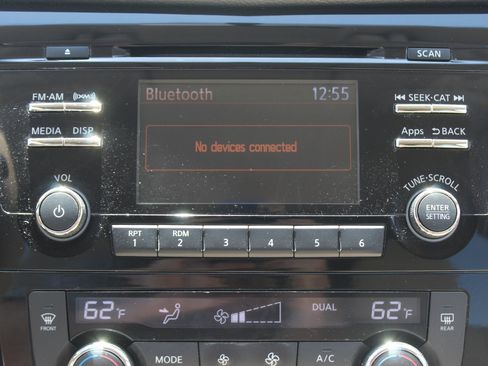 Used 2015 Nissan Rogue SV AWD/4WD image 37