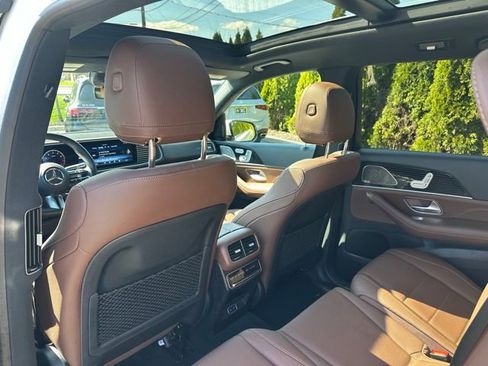 Certified 2024 Mercedes-Benz GLS 450 4MATIC image 21