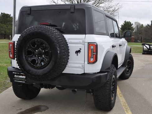 Used 2022 Ford Bronco Wildtrak image 5