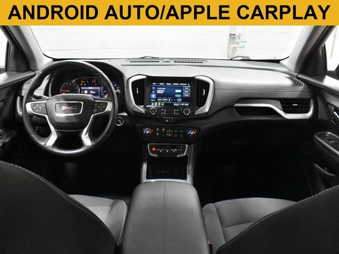 Used 2022 GMC Terrain SLE w/ Driver Convenience Package FWD image 2