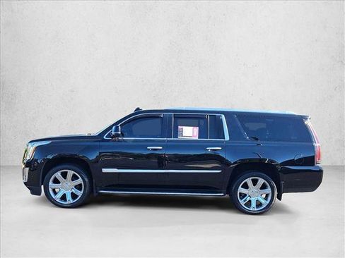 Used 2018 Cadillac Escalade ESV Luxury image 9