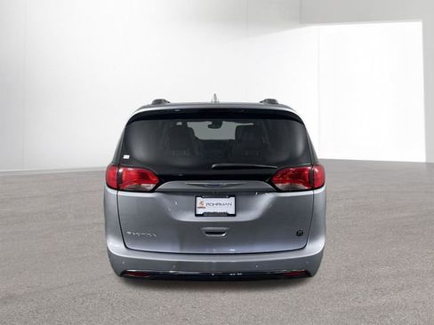 Used 2019 Chrysler Pacifica Touring-L Plus w/ Advanced Safetytec Group image 15