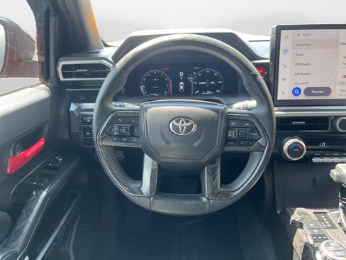 Used 2025 Toyota Tacoma TRD Off-Road AWD/4WD image 10