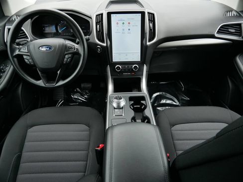 Certified 2024 Ford Edge SE w/ Black Appearance Package AWD/4WD image 13