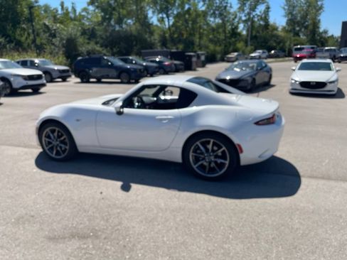 Used 2020 MAZDA MX-5 Miata RF Grand Touring RWD image 4