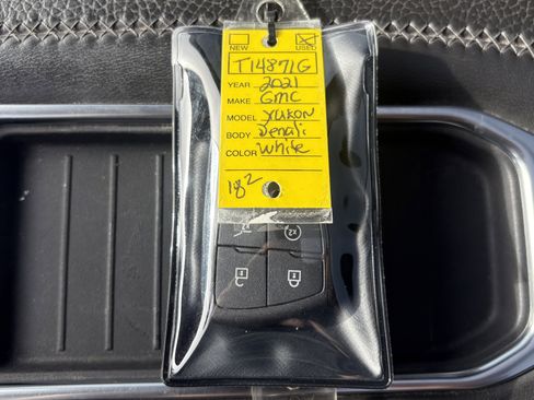 Used 2021 GMC Yukon Denali image 35