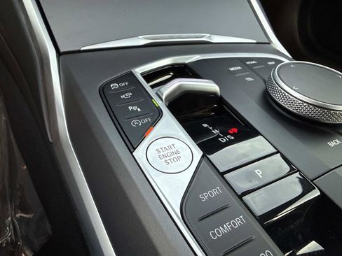 Used 2025 BMW 230i Coupe image 25