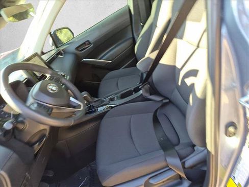 Certified 2024 Toyota Corolla Cross LE FWD image 14