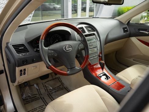 Used 2007 Lexus ES 350 w/ Premium Plus Pkg FWD image 10